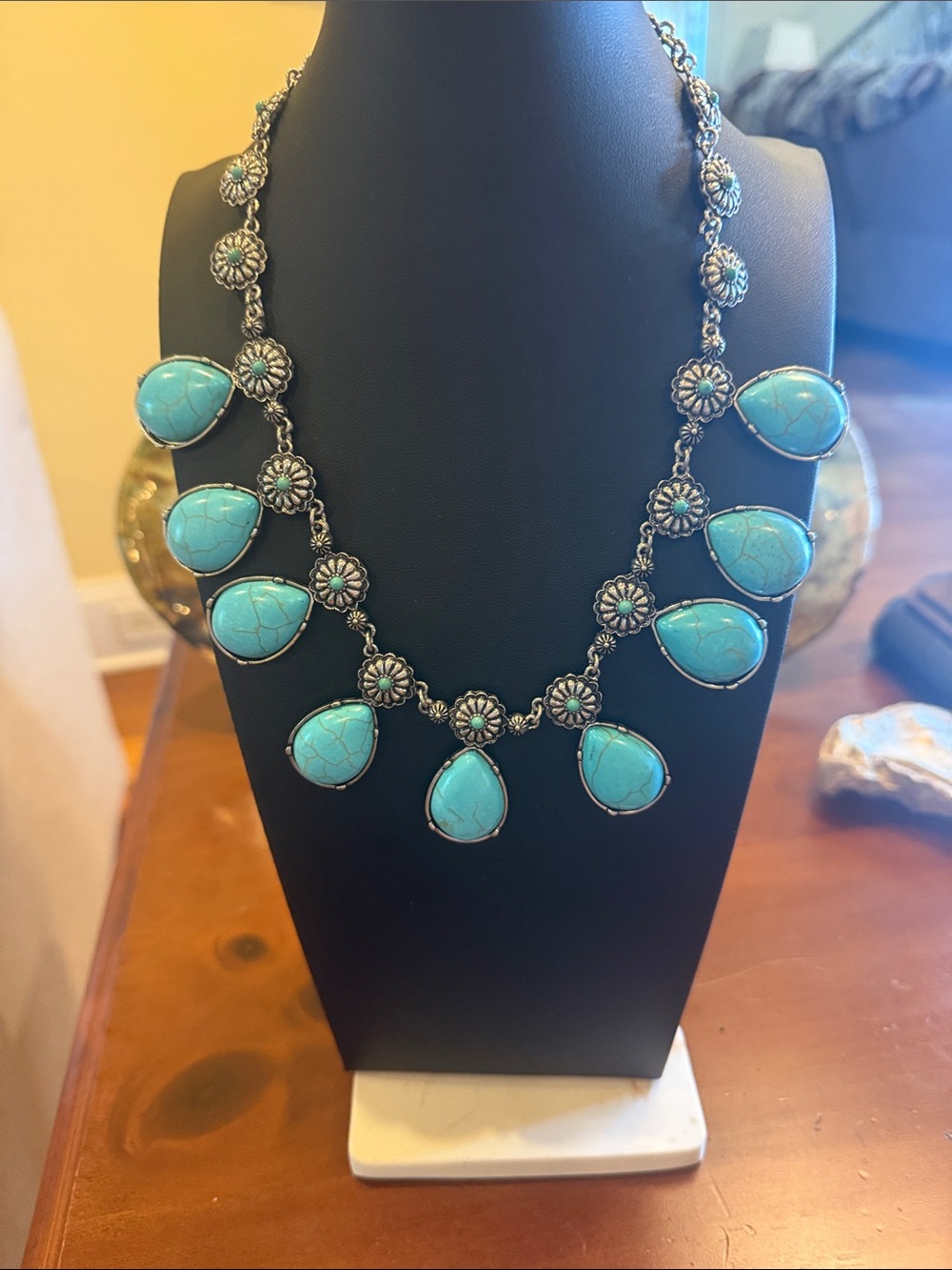 Turquoise Teardrop Floral-Link Necklace - Women Jewelry